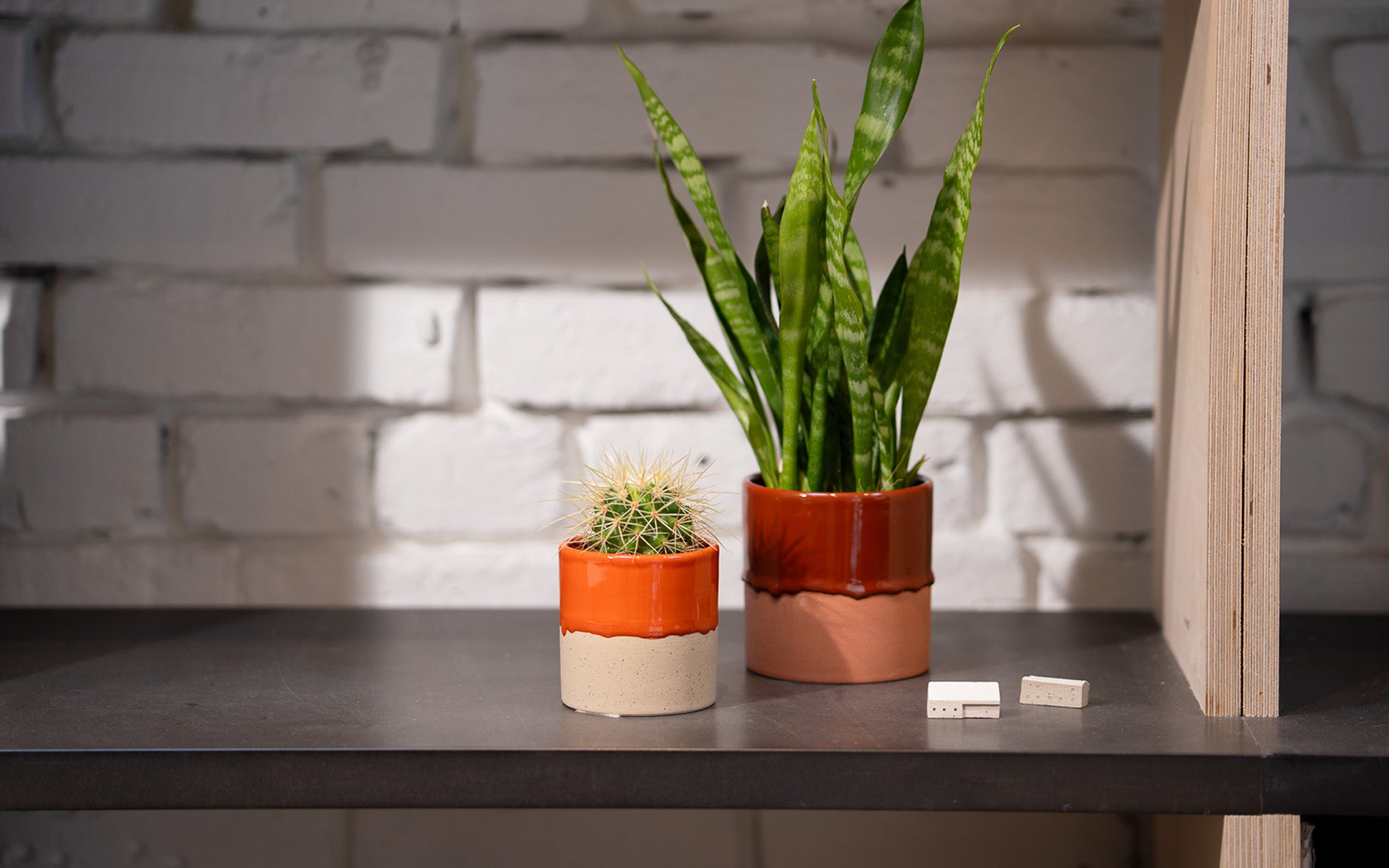 Drip ceramic planter