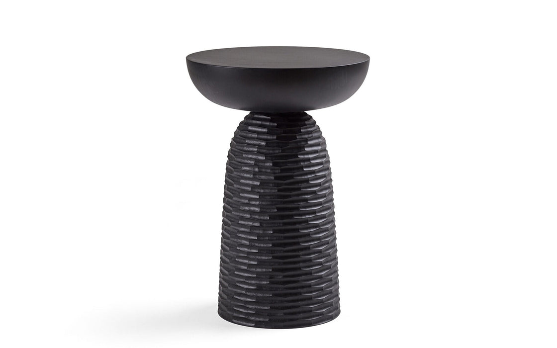 Nera stool