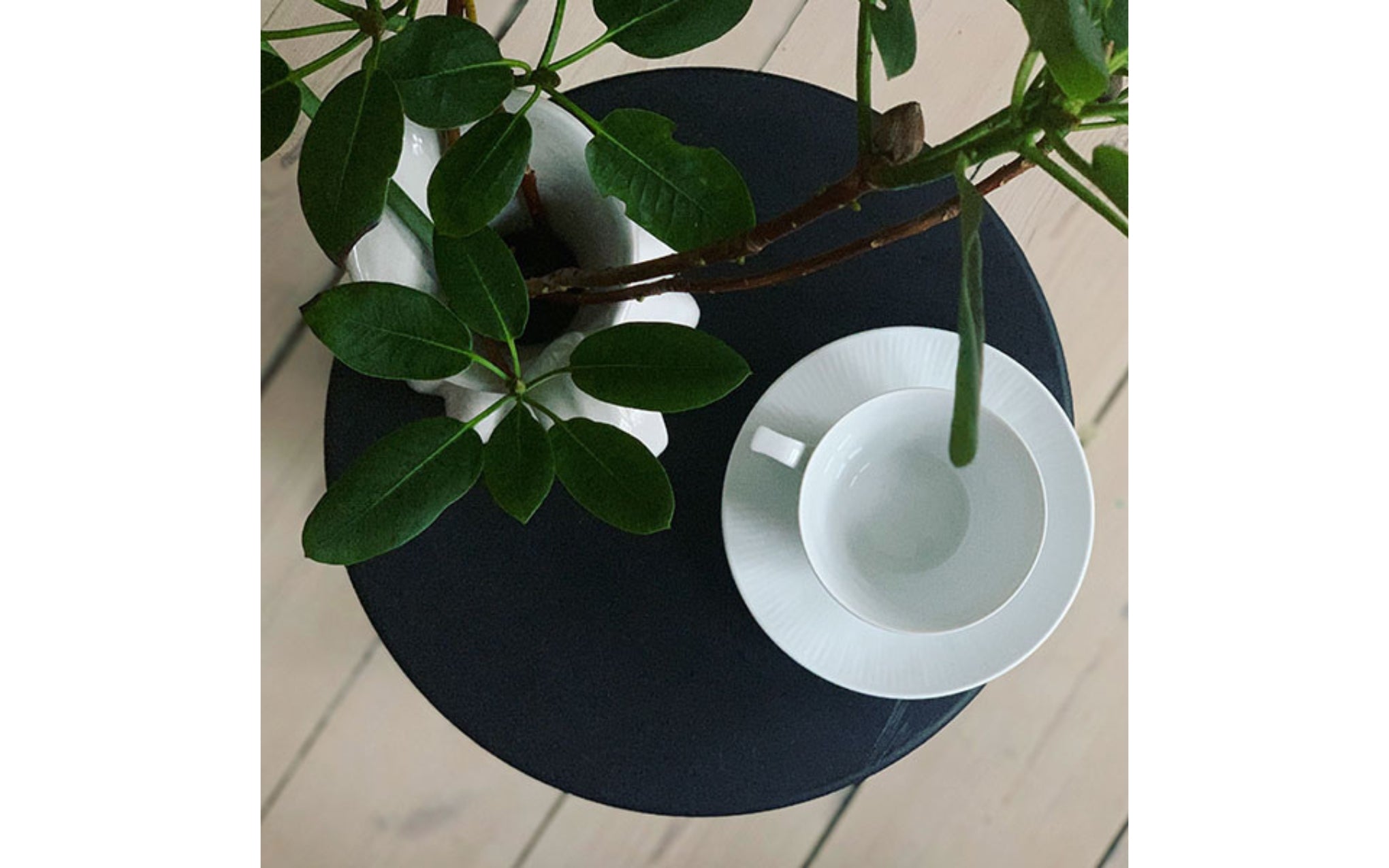 Clearance Moon stool - dark