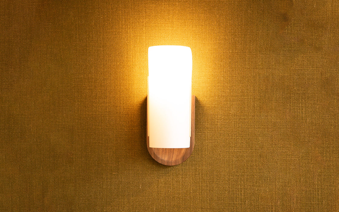 Modernist wall lamp No.1