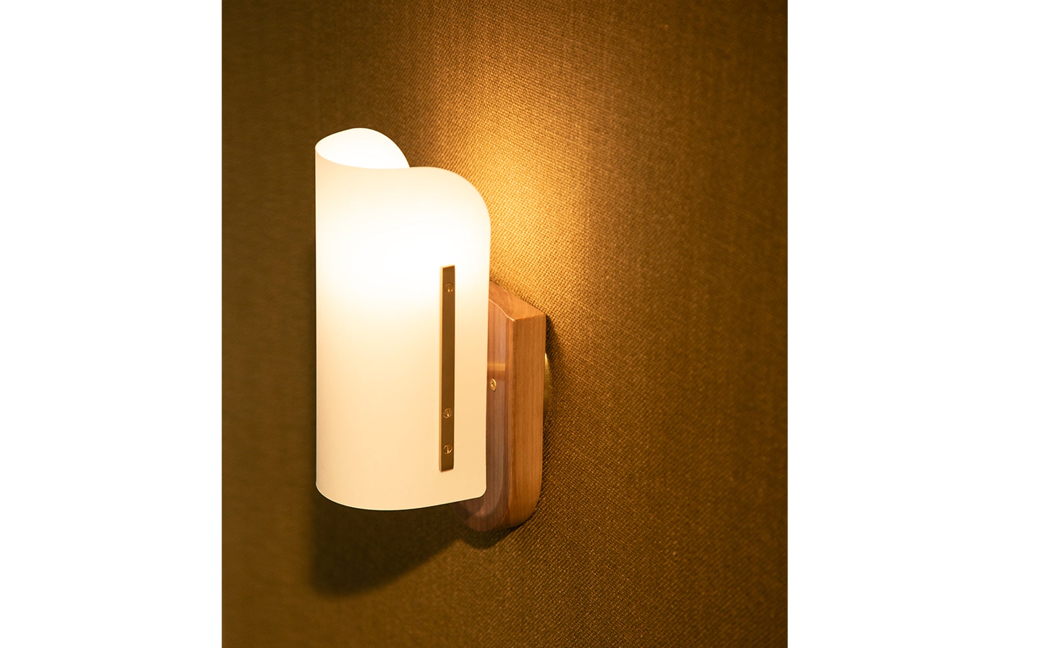 Modernist wall lamp No.1