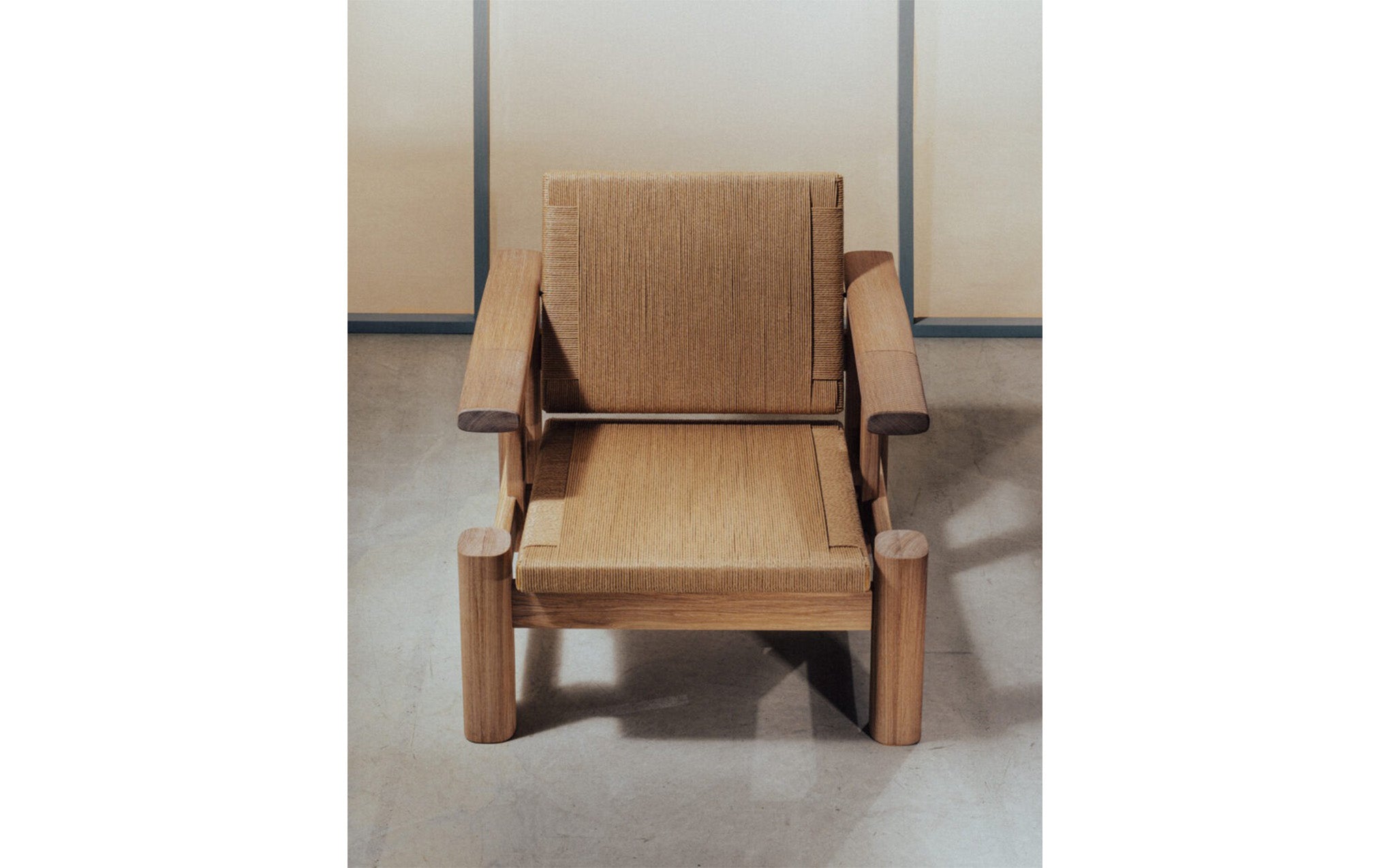 Kira lounge chair