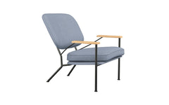 Orlando armchair with oak arms