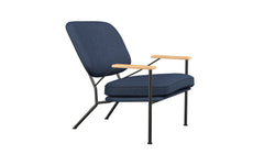 Orlando armchair with oak arms