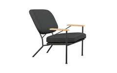 Orlando armchair with oak arms