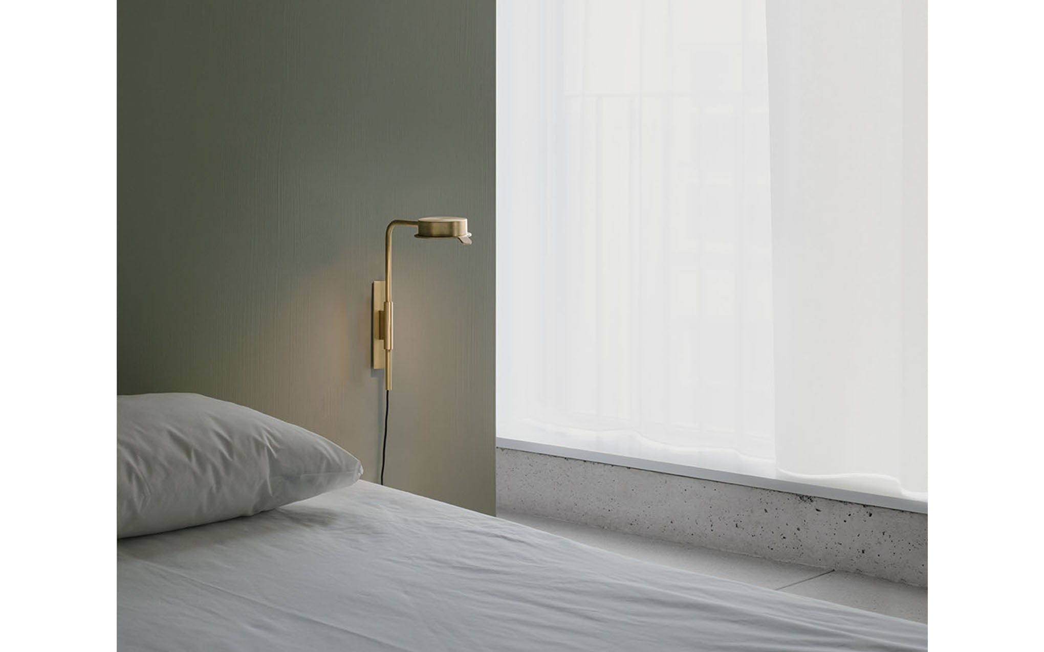 w102 Chipperfield wall light