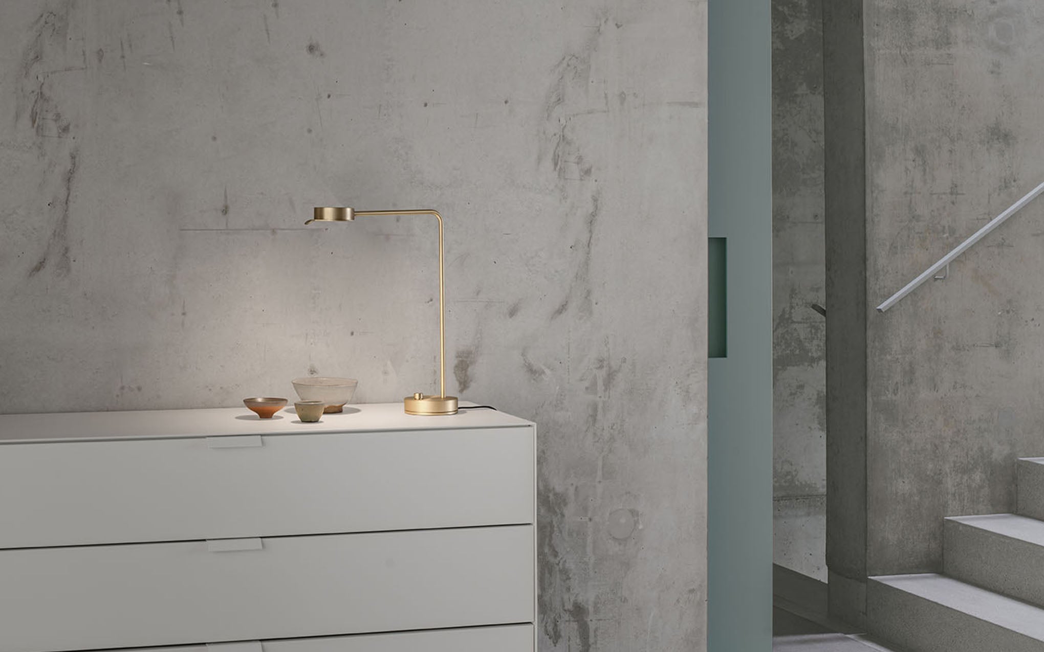 w102 Chipperfield table light