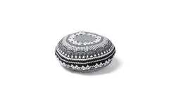 Ernest pouffe in Zig Zag