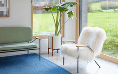 Orlando armchair with oak arms