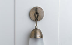 Lariat sconce