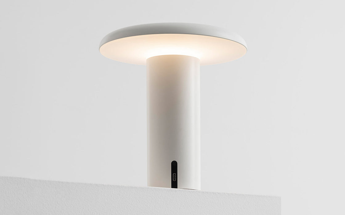 Takku portable table lamp
