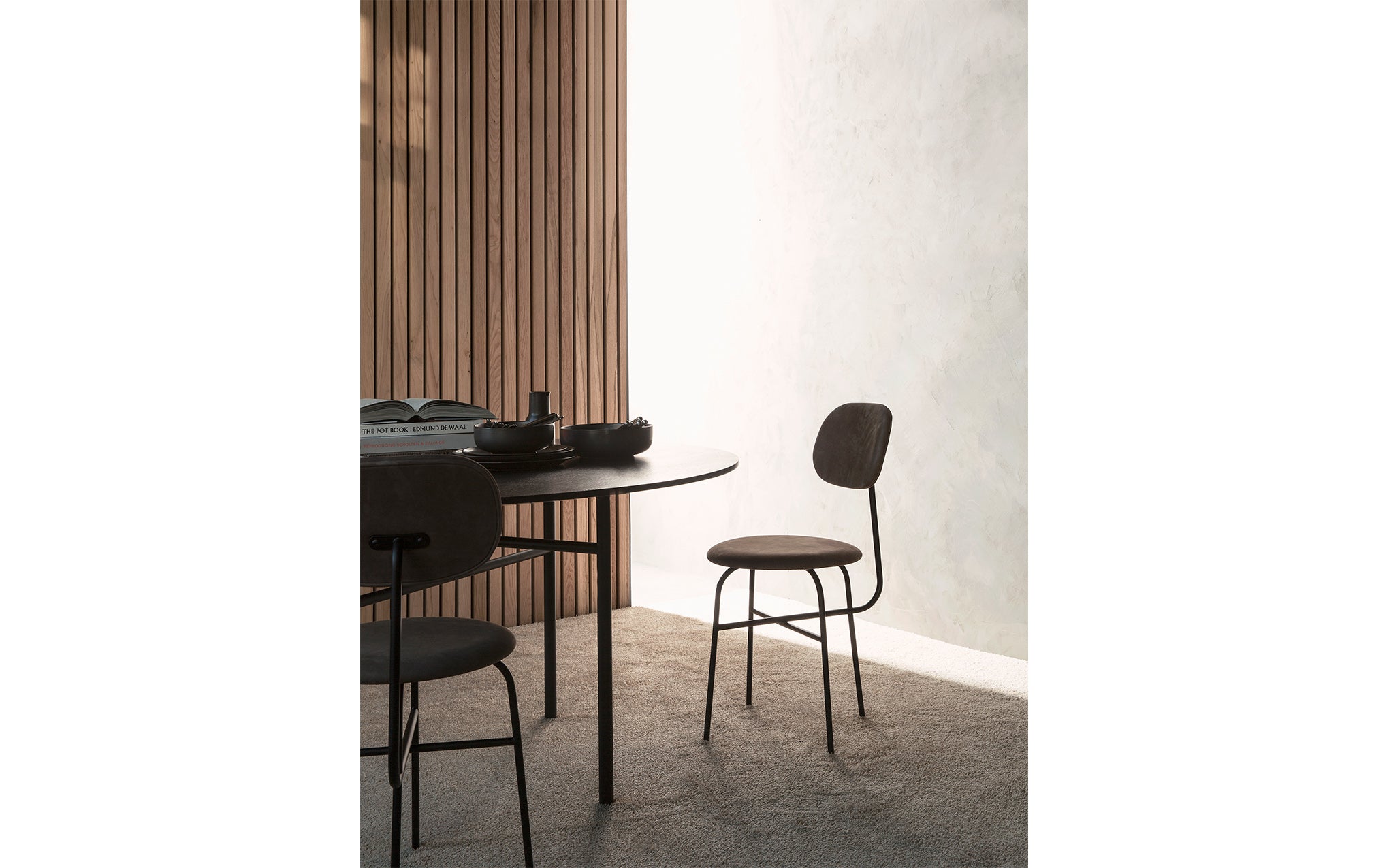 Snaregade dining table - oval