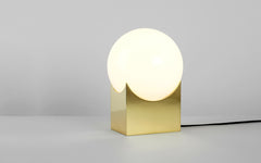 Atlas 01 table lamp