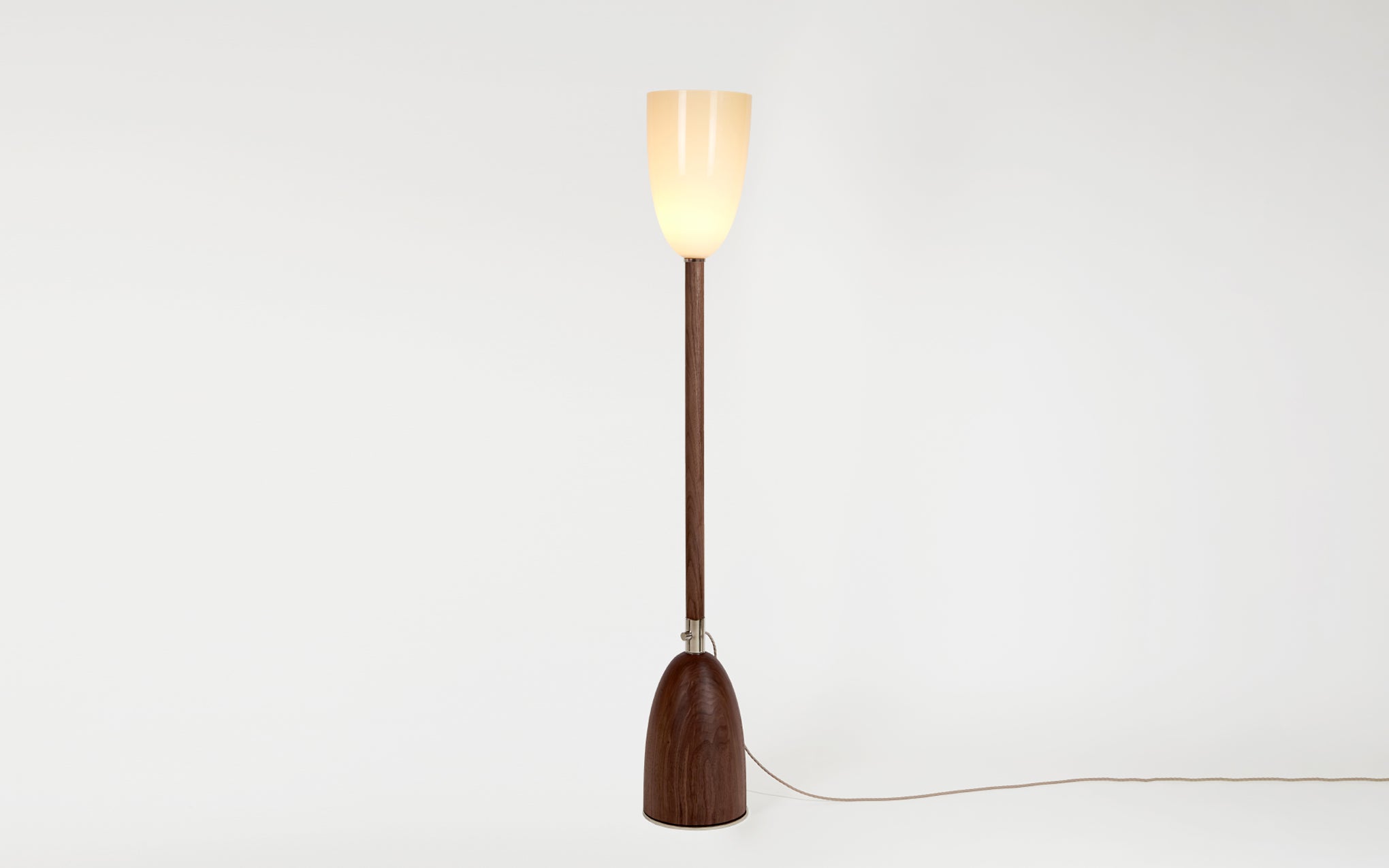 Trophy floor lamp