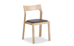 Profile stacking chair