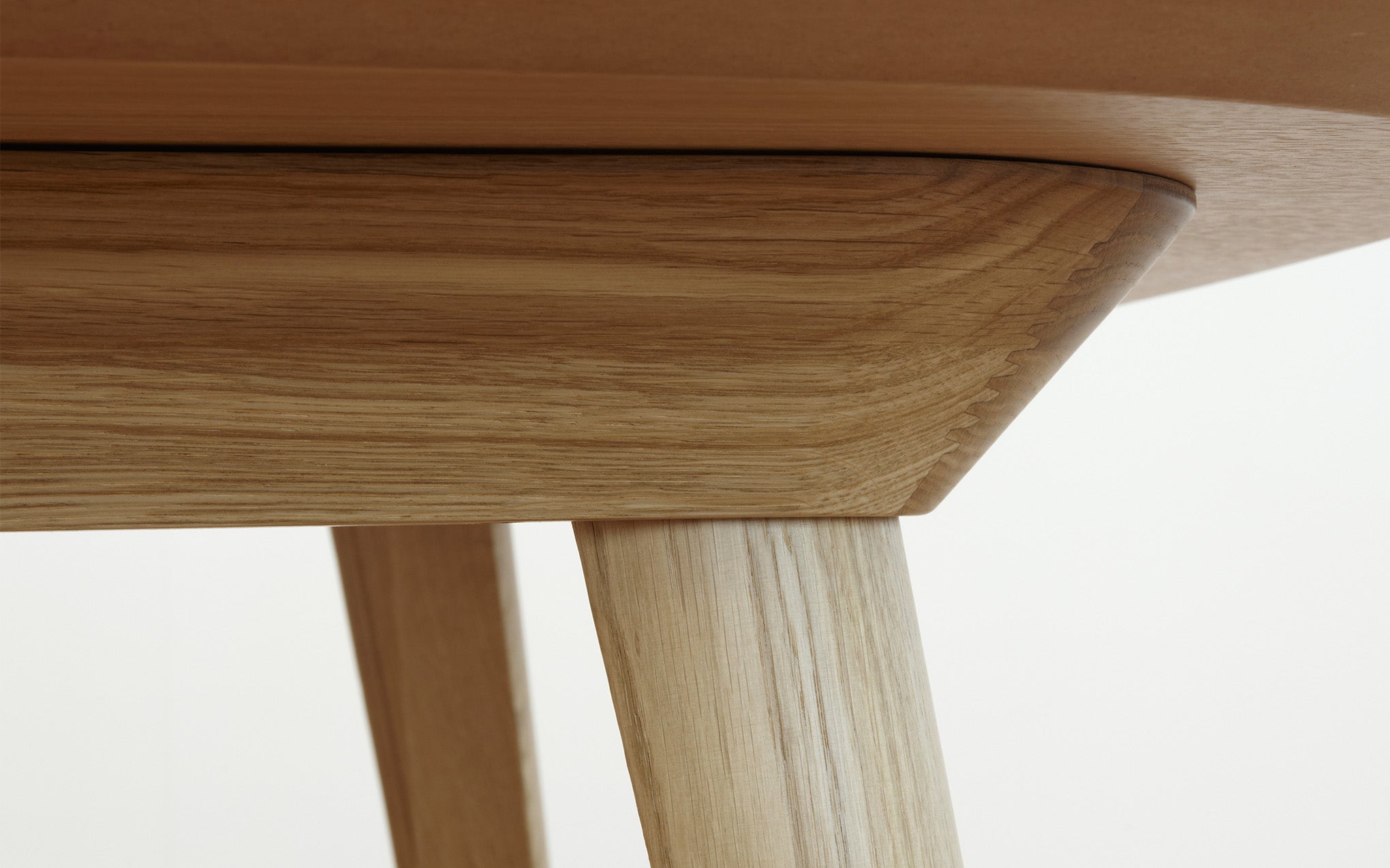 Bridge extension table