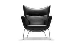 CH445 Wing chair