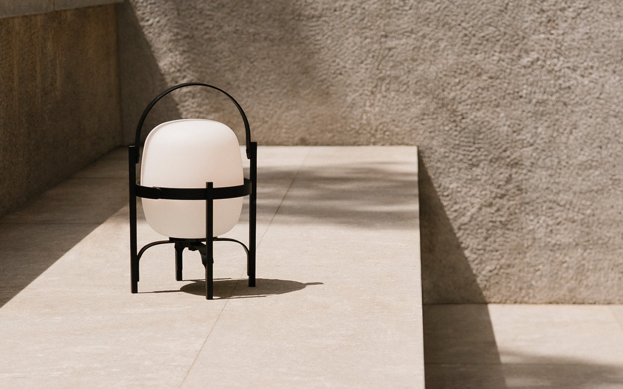 Cestita Alubat table light