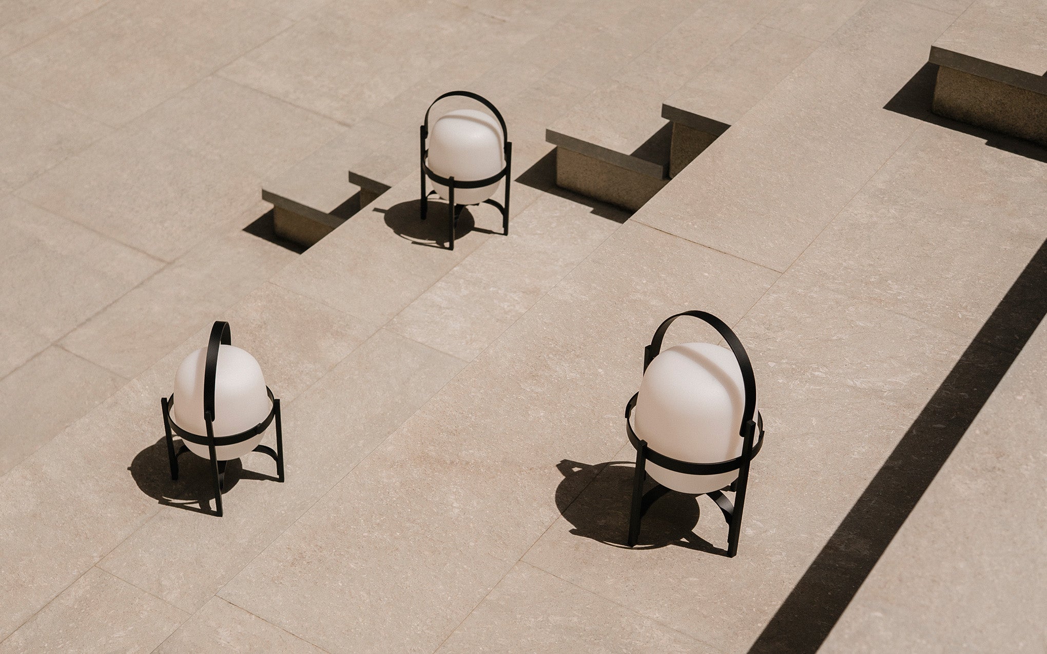 Cestita Alubat table light