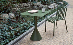Palissade cone table