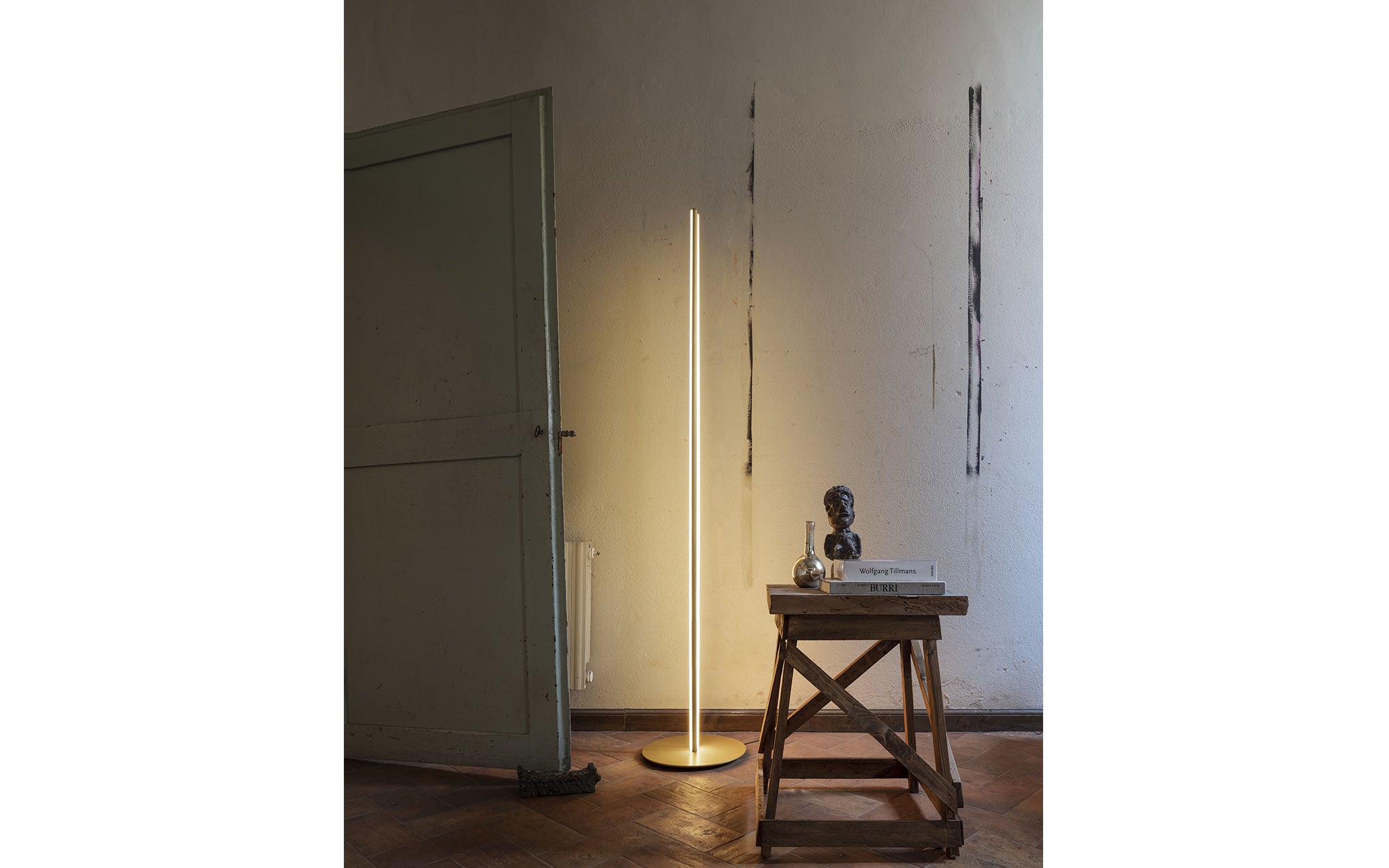 Coordinates floor light