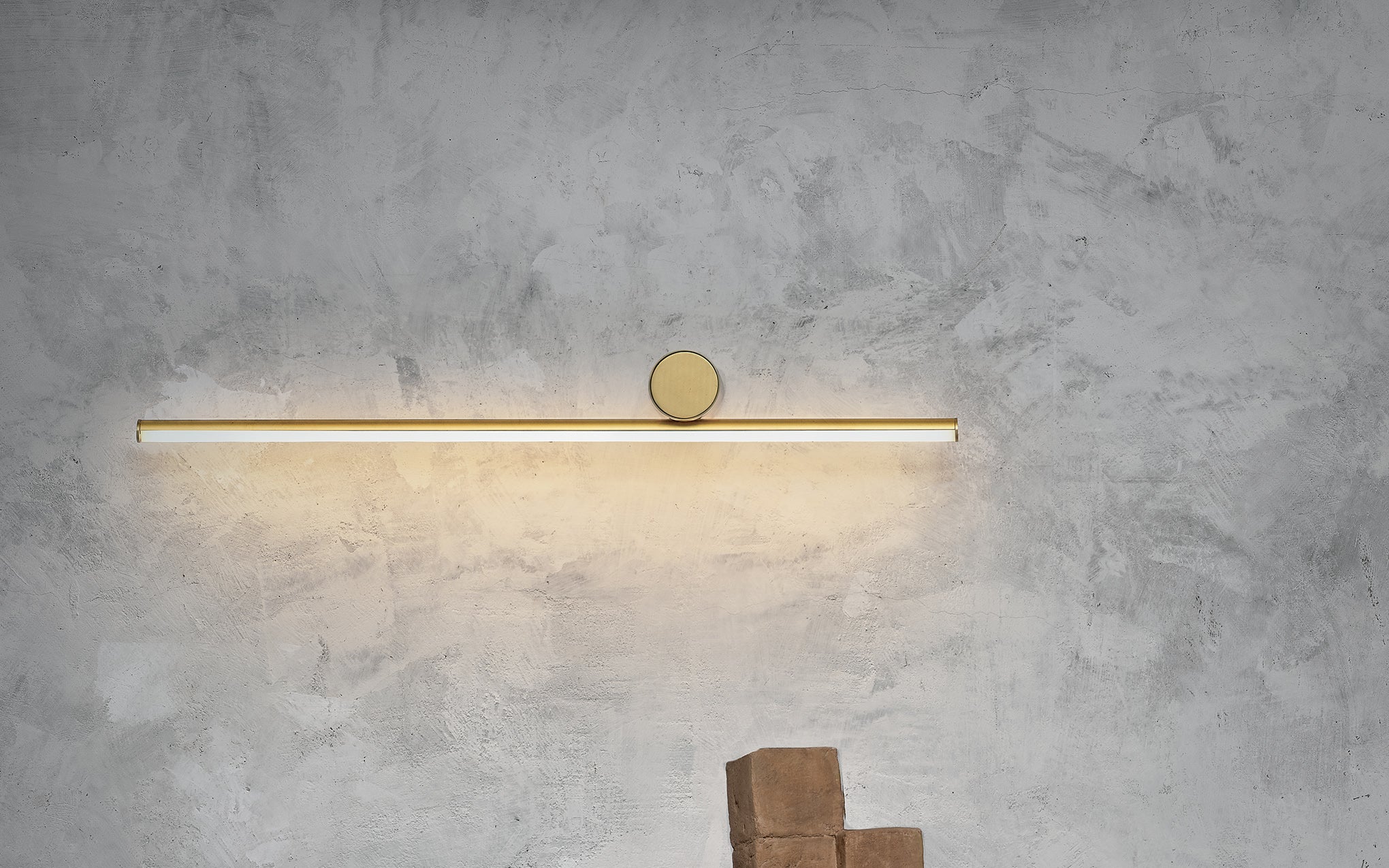 Coordinates wall lights