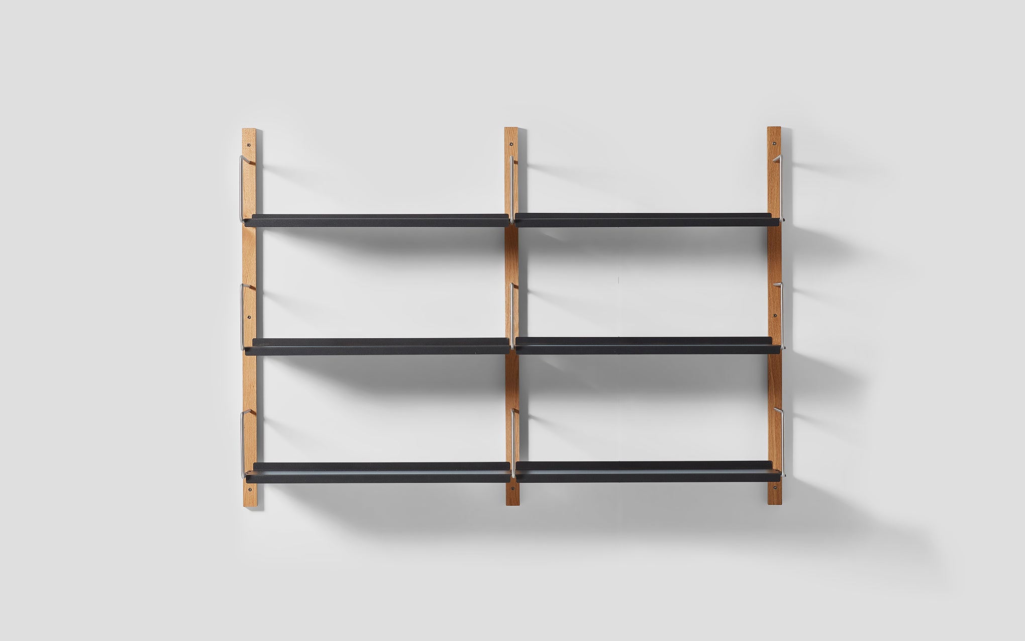 Croquet wall mounted shelves