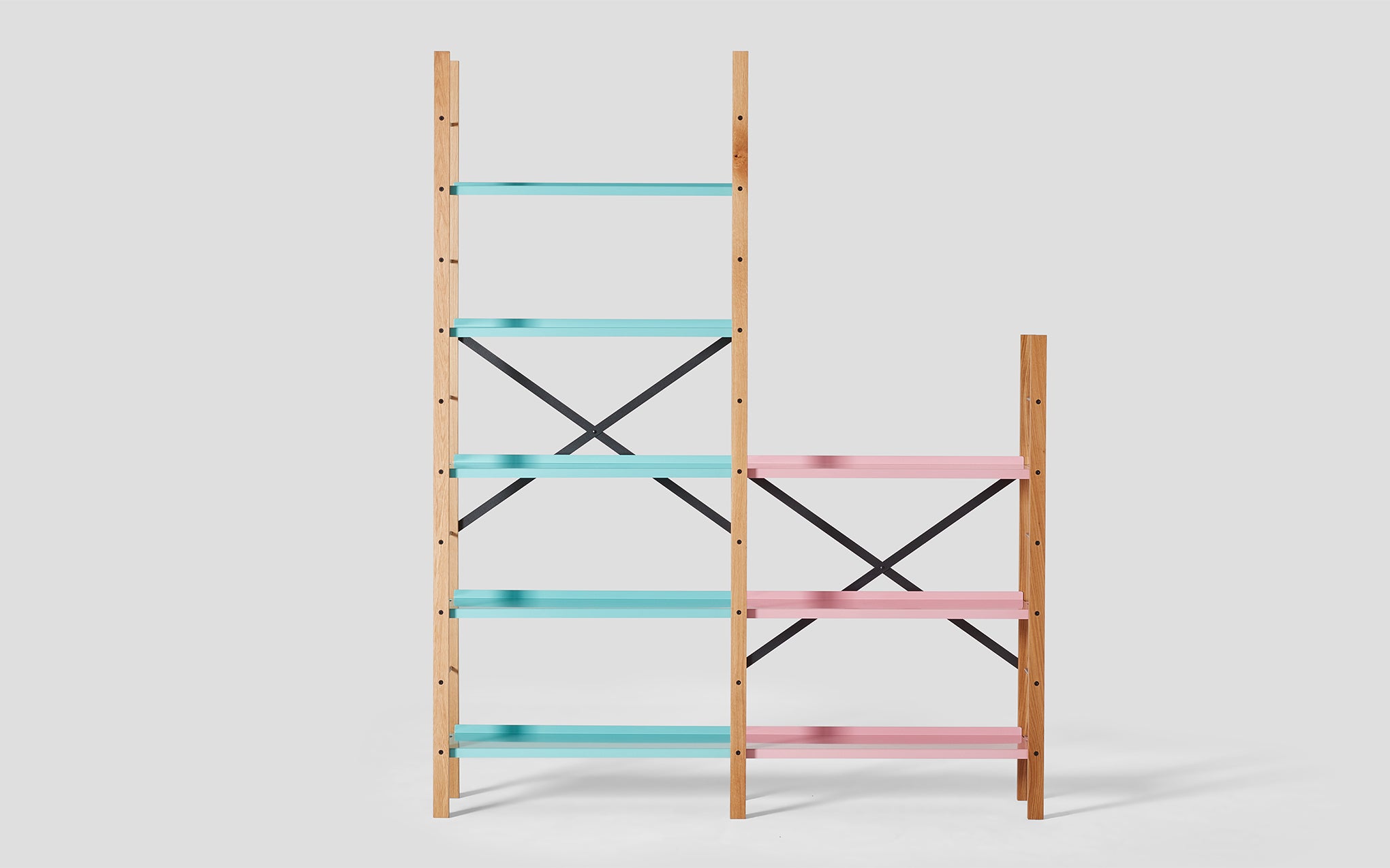 Croquet shelving unit