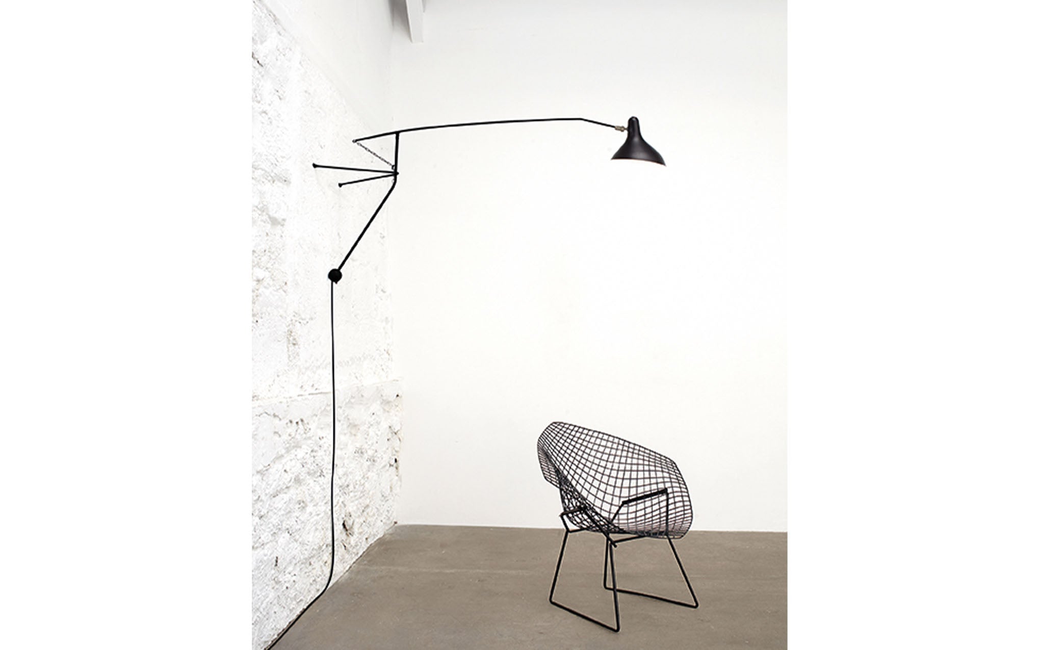 Mantis BS2 wall light