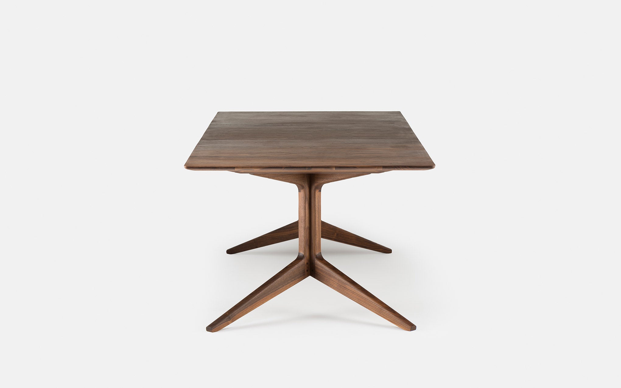 Light extending table