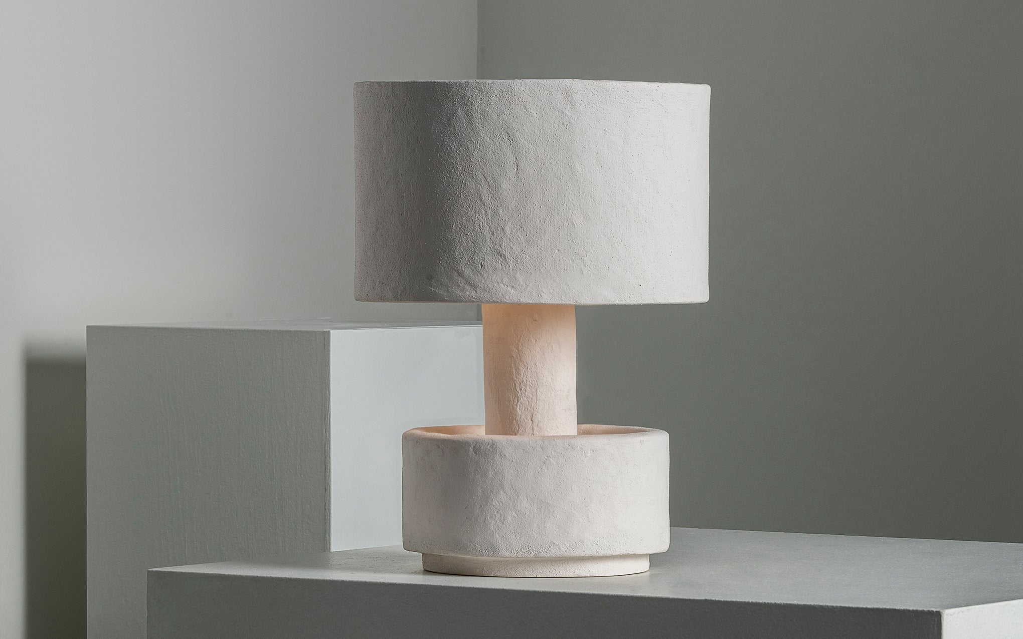 Earth table light with dish