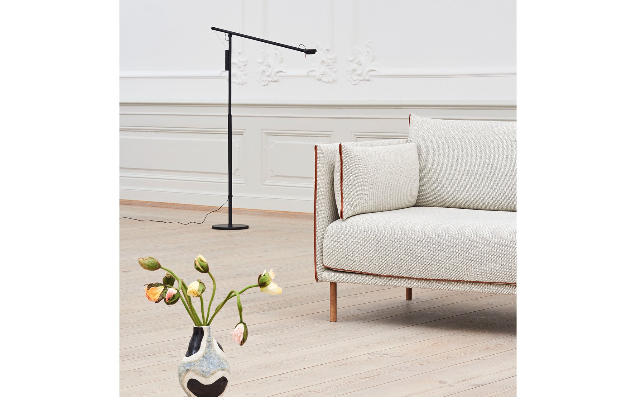 Fifty-Fifty floor light