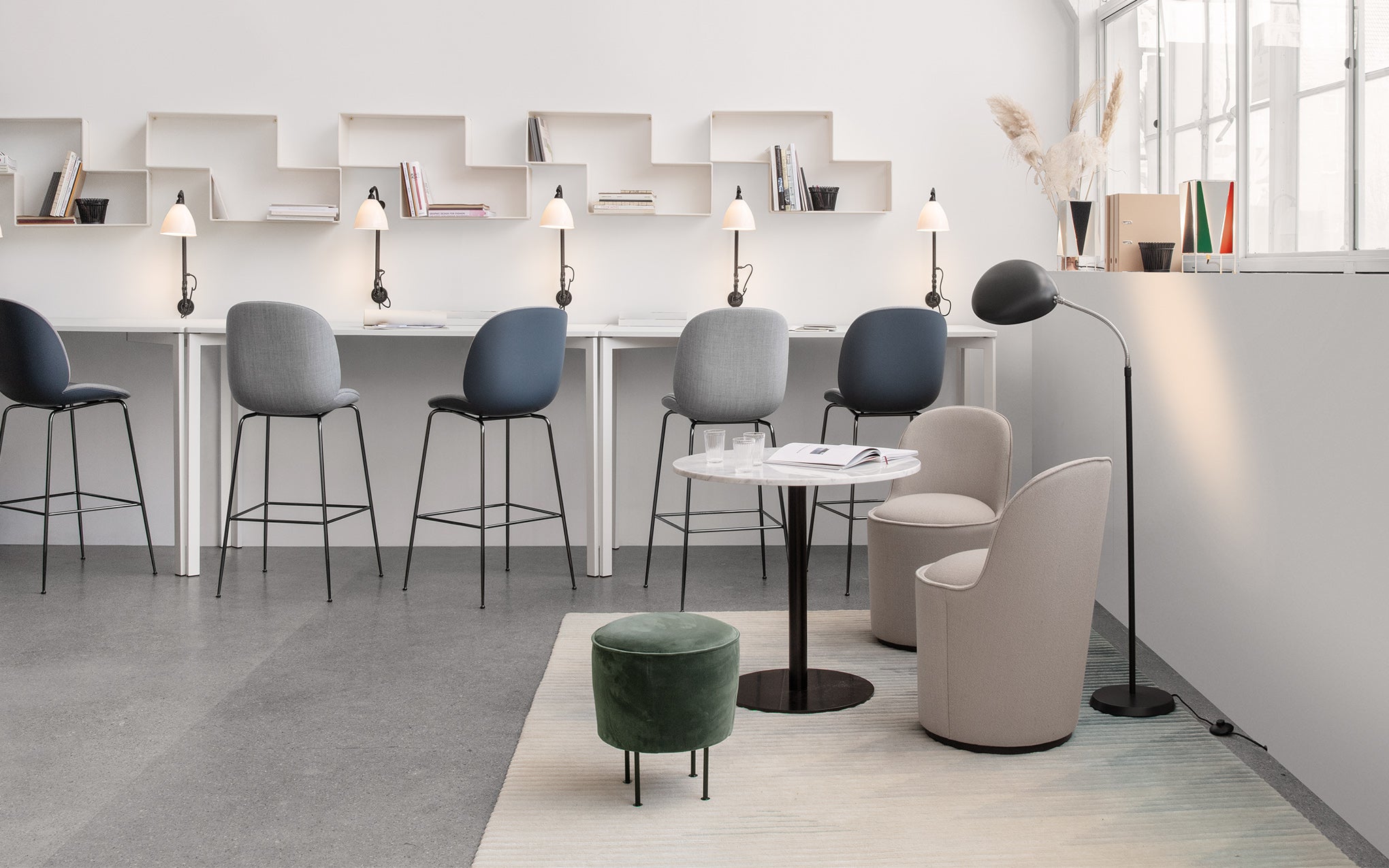 Beetle bar chair - front upholstered