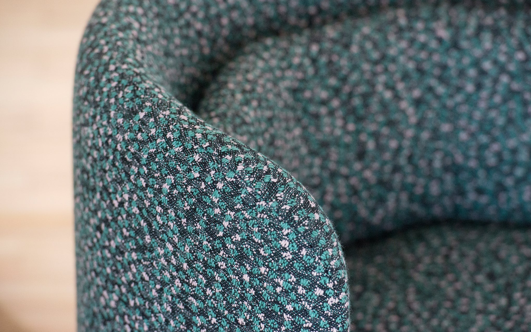 Group cocktail chair with swivel base