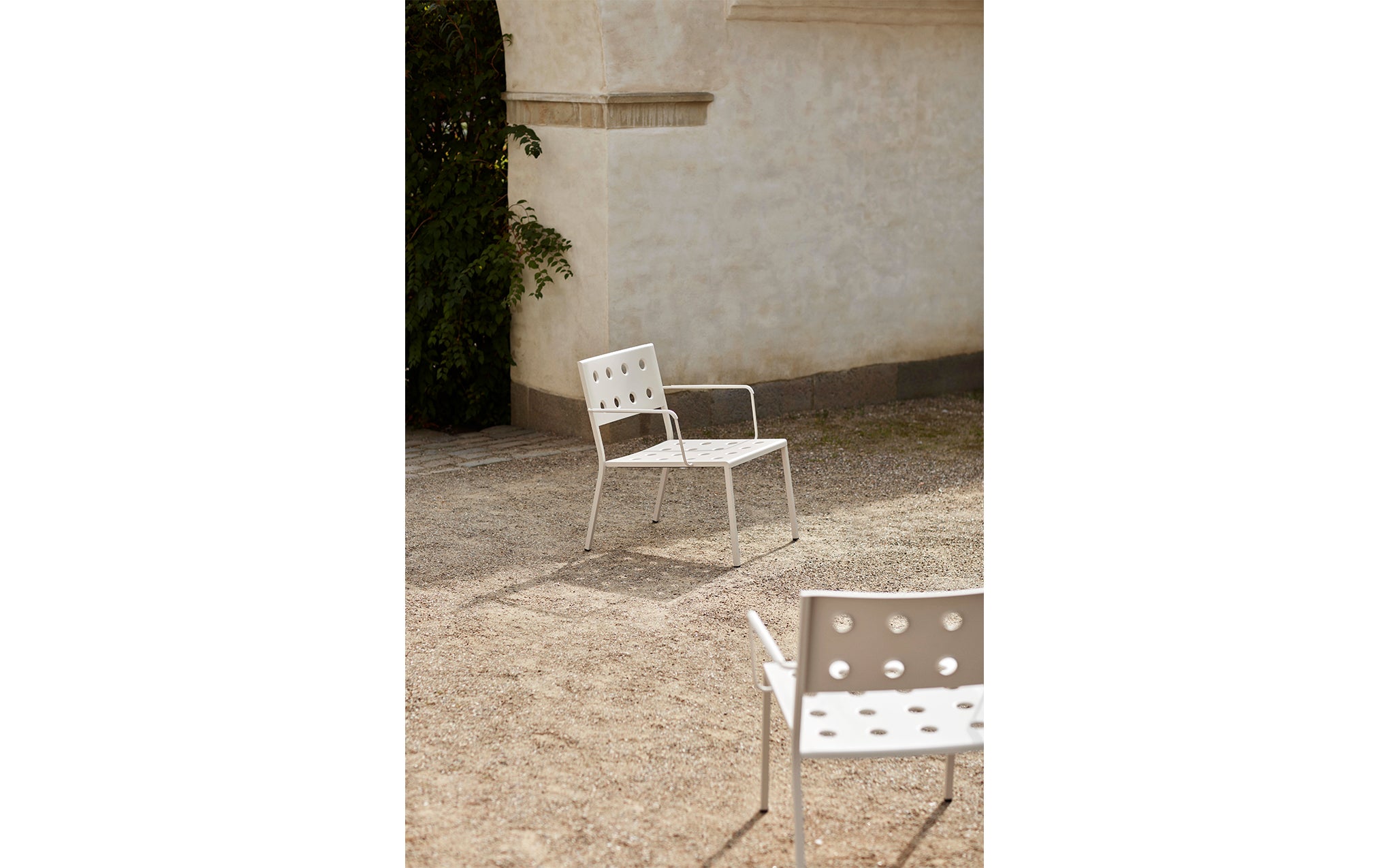 Balcony lounge armchair