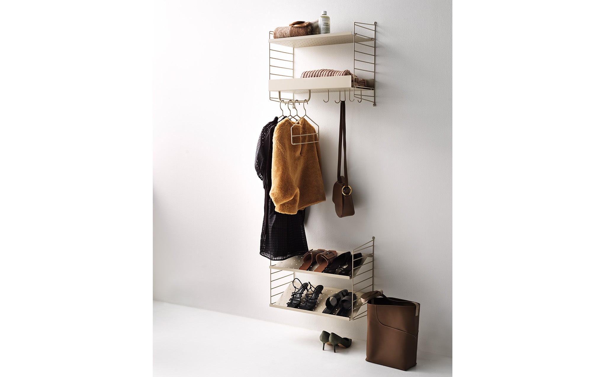 String - hallway configuration H