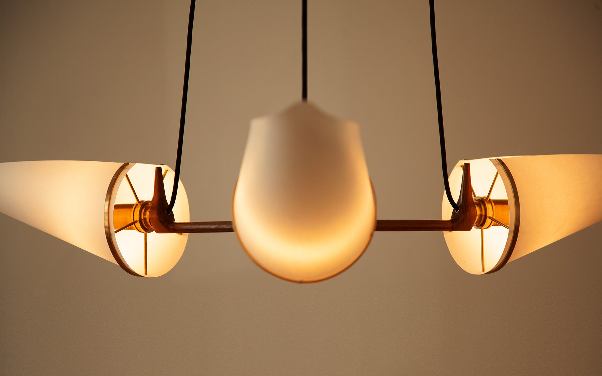 Armitage triple suspension lamp