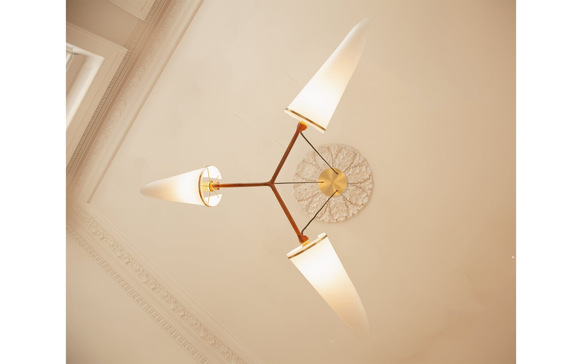 Armitage triple suspension lamp