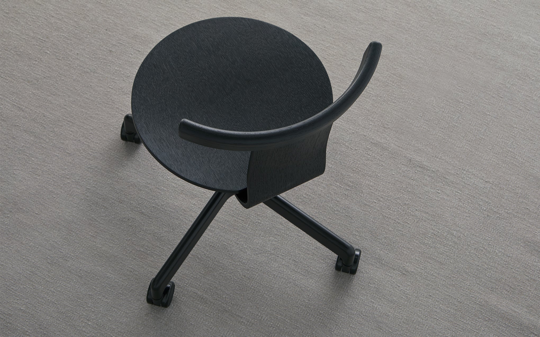 Jiro swivel chair - with castors