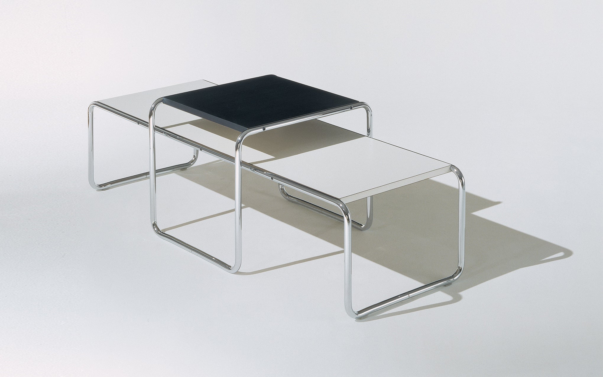 Laccio low tables