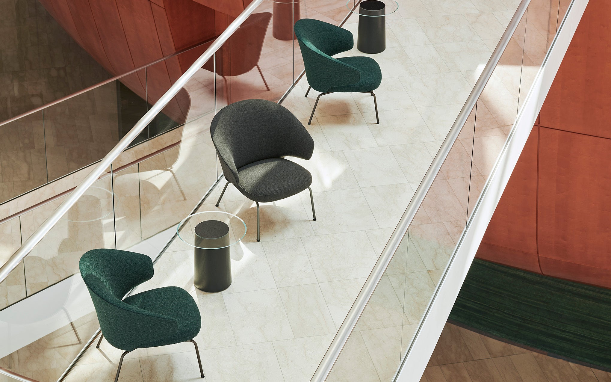 Let SH210 lounge chair