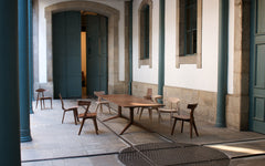 Light extending table