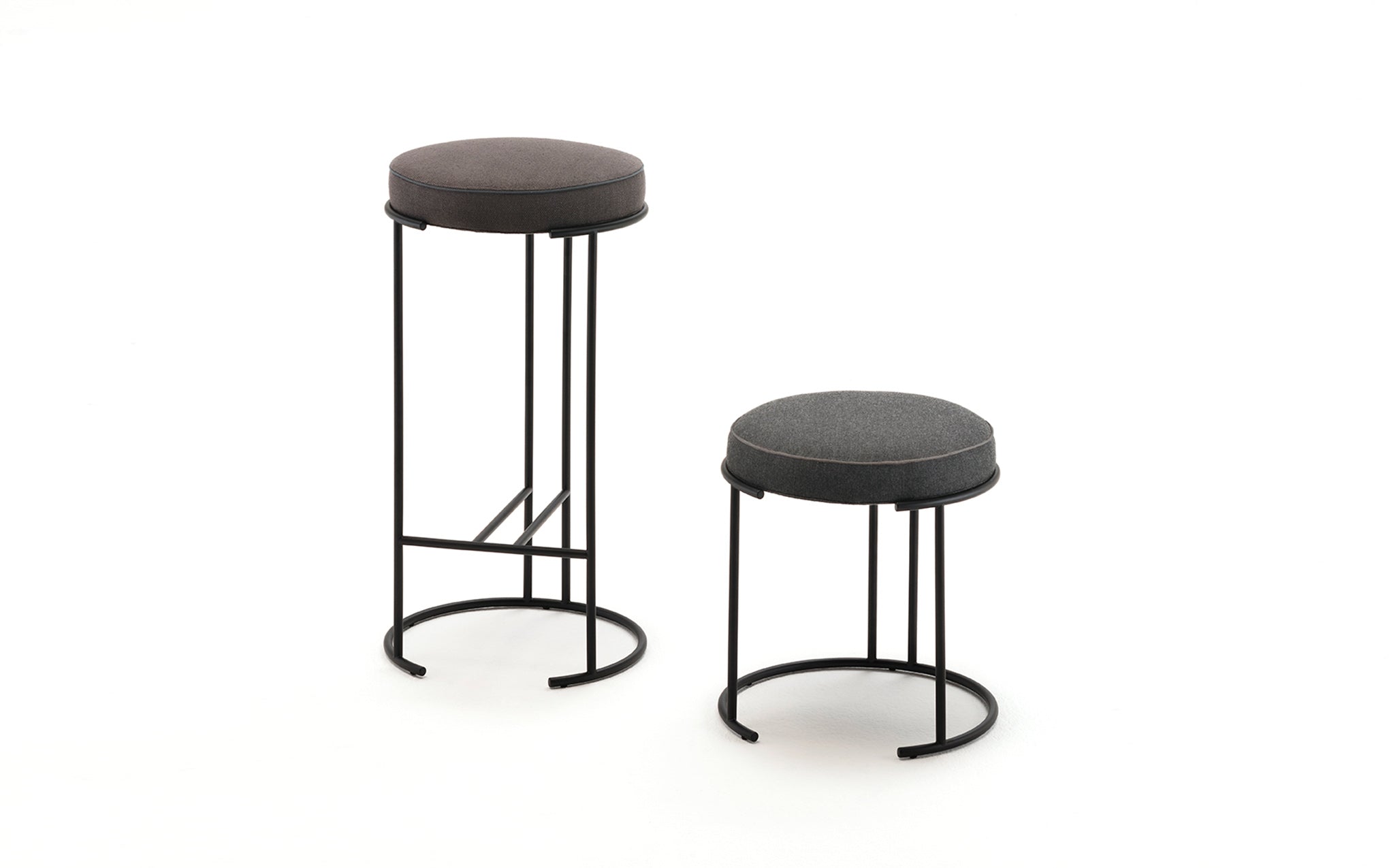 Nina stool