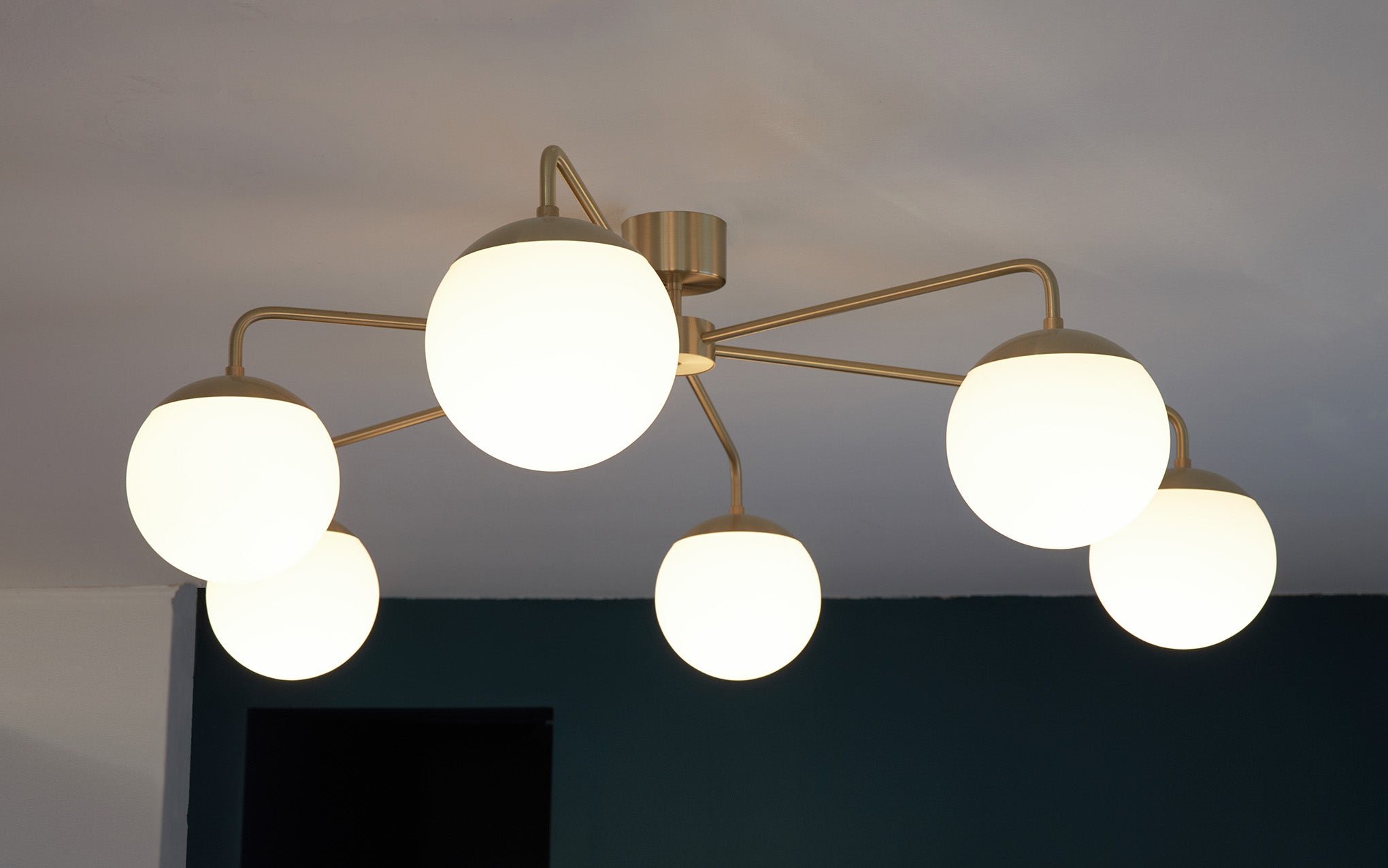 Lord asymmetric pendant