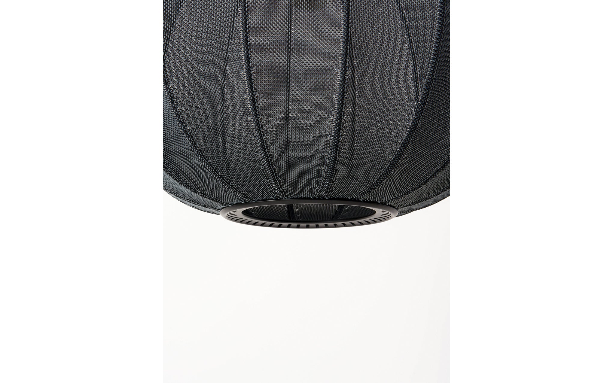 Knit-Wit round pendant