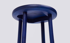 Zampa counter stool