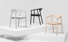 Leva chair