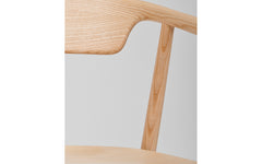 Leva chair