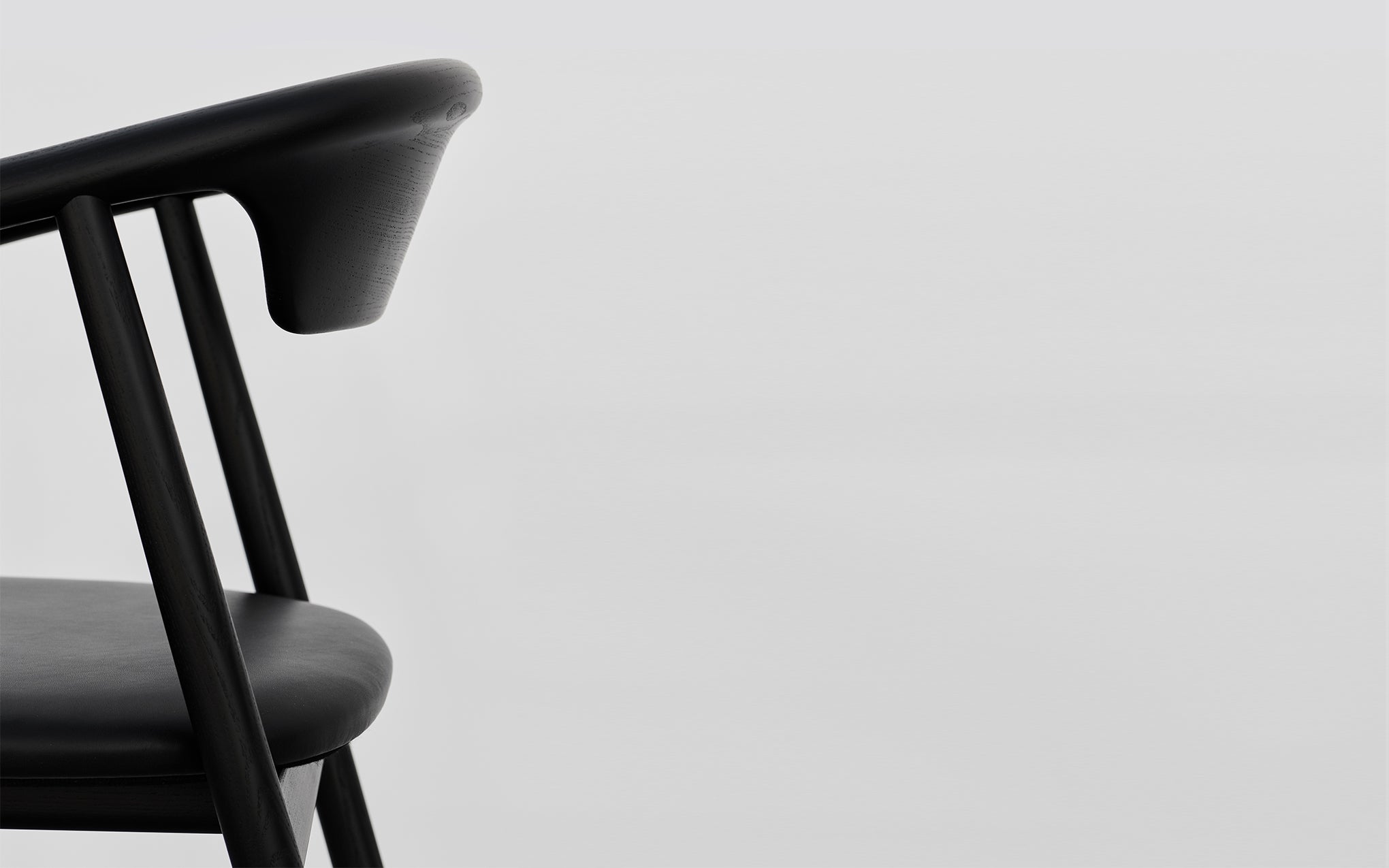 Leva chair