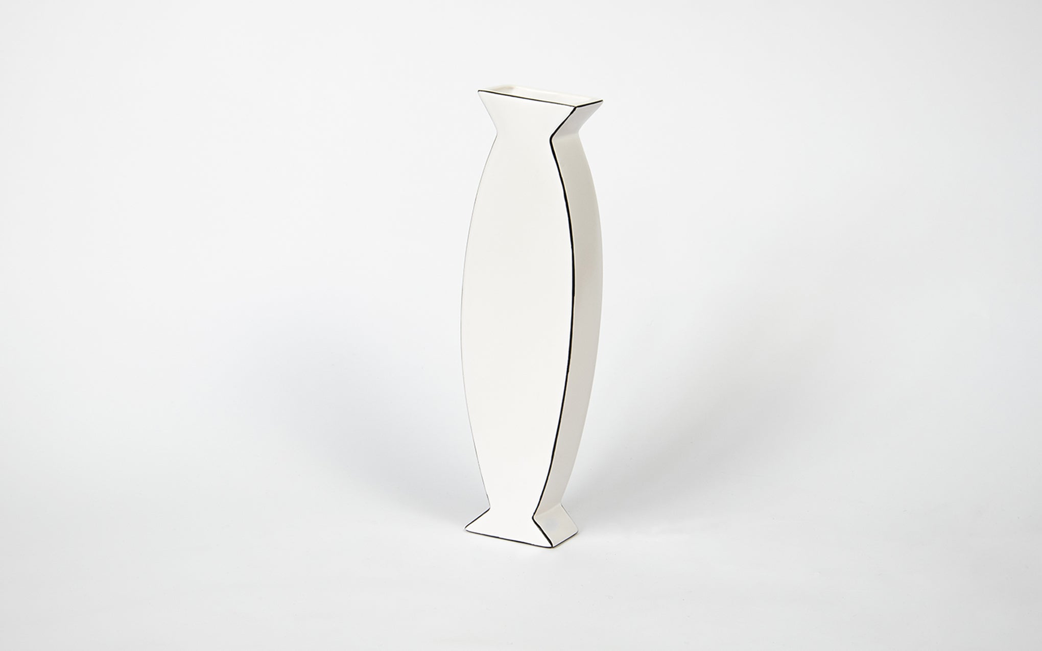 Silhouette vase No. 4